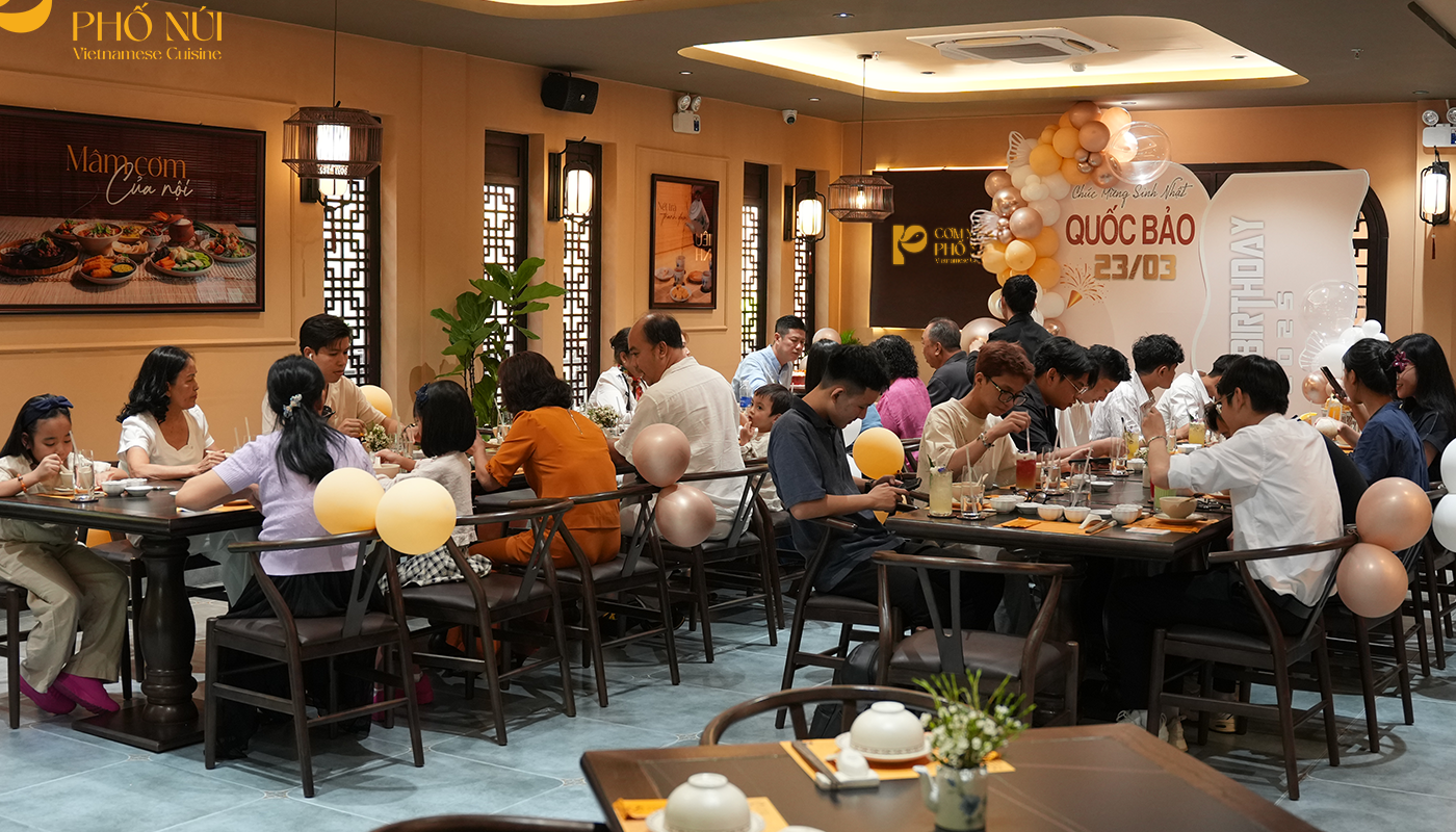 Nhà hàng Việt gần trung tâm TP.HCM phù hợp cho mọi dịp